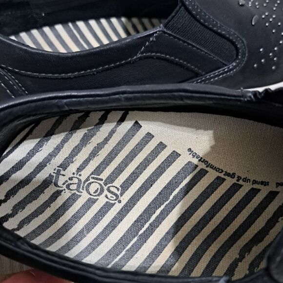 Taos Footwear Glory Studded Loafer Goth Slip On Shoes Size 8 Black - Picture 6 of 15